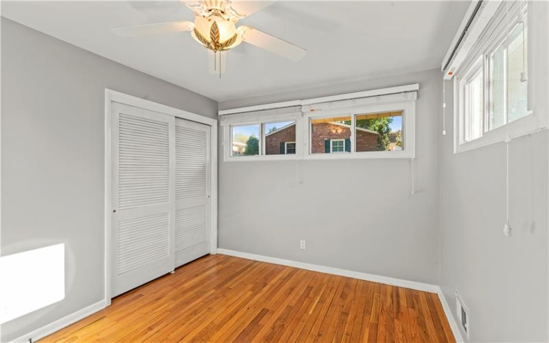 106 Stratford Drive, McMurray, 15317, 3 Bedrooms Bedrooms, 10 Rooms Rooms,3 BathroomsBathrooms,Residential,For Sale,Stratford Drive,1726047