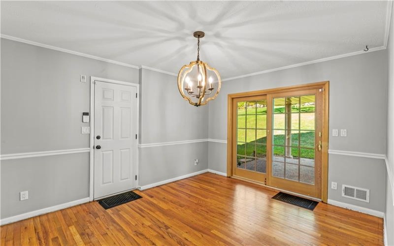 106 Stratford Drive, McMurray, 15317, 3 Bedrooms Bedrooms, 10 Rooms Rooms,3 BathroomsBathrooms,Residential,For Sale,Stratford Drive,1726047