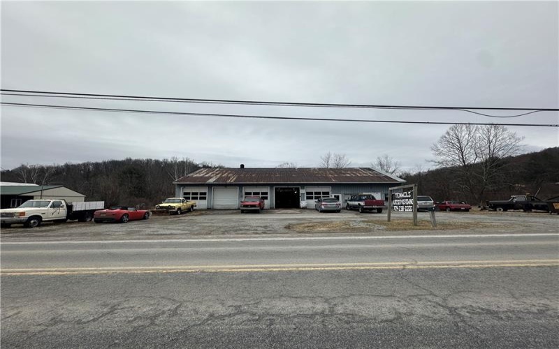 209 Route 271, Ligonier, 15658, ,Commercial-industrial-business,For Sale,Route 271,1742674