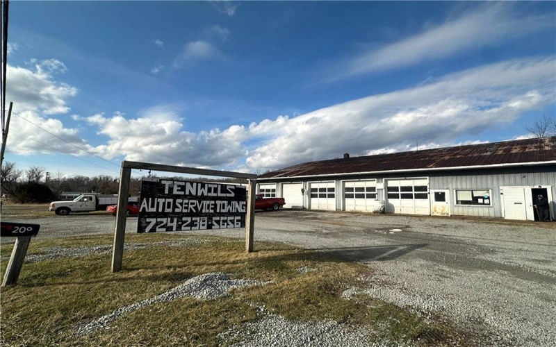 209 Route 271, Ligonier, 15658, ,Commercial-industrial-business,For Sale,Route 271,1742674
