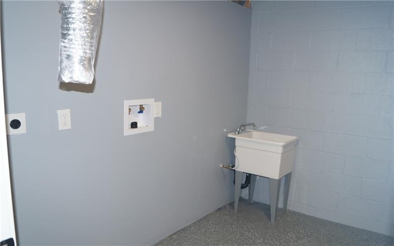 412 Jane St, Jeannette, 15644, 3 Bedrooms Bedrooms, 6 Rooms Rooms,3 BathroomsBathrooms,Residential,For Sale,Jane St,1742678