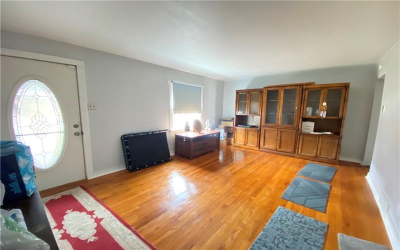 11 Washington Dr, Monessen, 15062, 4 Bedrooms Bedrooms, 8 Rooms Rooms,2 BathroomsBathrooms,Residential,For Sale,Washington Dr,1742684