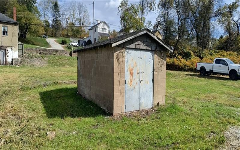 1121-1125 New Salem Rd, New Salem, 15468, ,Commercial-industrial-business,For Sale,New Salem Rd,1732173