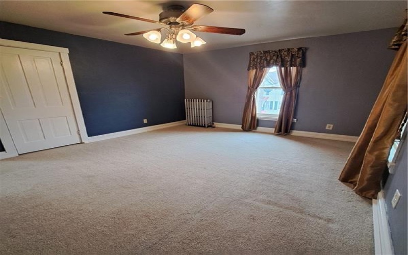439 Longfellow Street, Vandergrift, 15690, 3 Bedrooms Bedrooms, 8 Rooms Rooms,1.1 BathroomsBathrooms,Residential,For Sale,Longfellow Street,1726160
