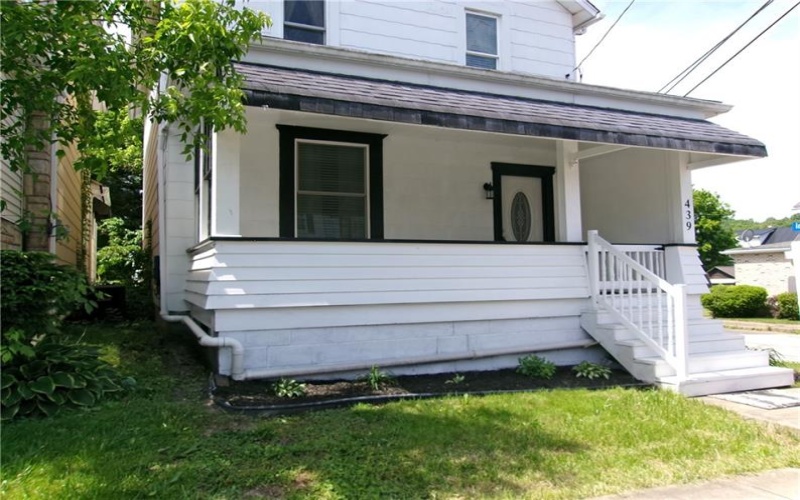 439 Longfellow Street, Vandergrift, 15690, 3 Bedrooms Bedrooms, 8 Rooms Rooms,1.1 BathroomsBathrooms,Residential,For Sale,Longfellow Street,1726160