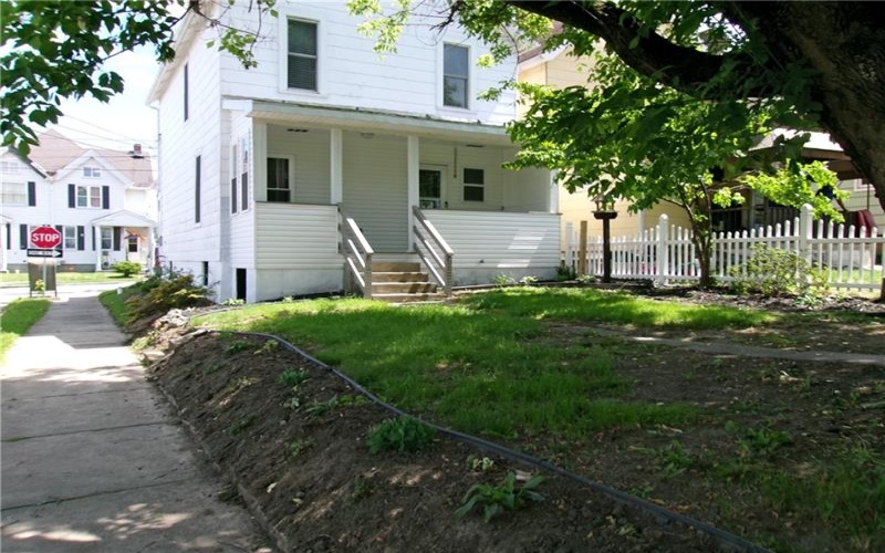 439 Longfellow Street, Vandergrift, 15690, 3 Bedrooms Bedrooms, 8 Rooms Rooms,1.1 BathroomsBathrooms,Residential,For Sale,Longfellow Street,1726160