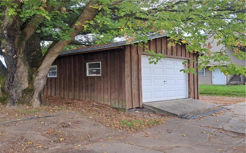439 Longfellow Street, Vandergrift, 15690, 3 Bedrooms Bedrooms, 8 Rooms Rooms,1.1 BathroomsBathrooms,Residential,For Sale,Longfellow Street,1726160