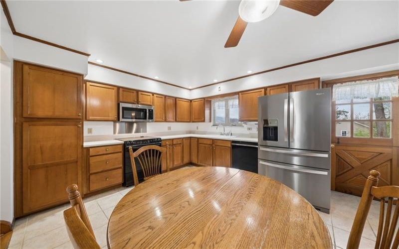 204 LIBERTY, ROSTRAVER TWP, 15012, 4 Bedrooms Bedrooms, 14 Rooms Rooms,3 BathroomsBathrooms,Residential,For Sale,LIBERTY,1747379