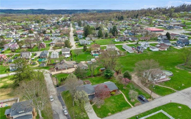 204 LIBERTY, ROSTRAVER TWP, 15012, 4 Bedrooms Bedrooms, 14 Rooms Rooms,3 BathroomsBathrooms,Residential,For Sale,LIBERTY,1747379