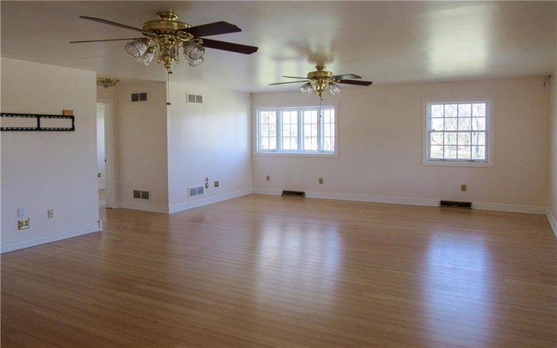 2350 Mount Vernon Ave, EXPORT, 15632, 4 Bedrooms Bedrooms, 10 Rooms Rooms,4 BathroomsBathrooms,Residential,For Sale,Mount Vernon Ave,1742758