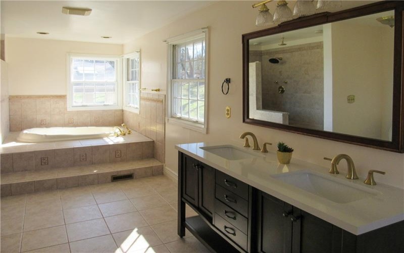 2350 Mount Vernon Ave, EXPORT, 15632, 4 Bedrooms Bedrooms, 10 Rooms Rooms,4 BathroomsBathrooms,Residential,For Sale,Mount Vernon Ave,1742758