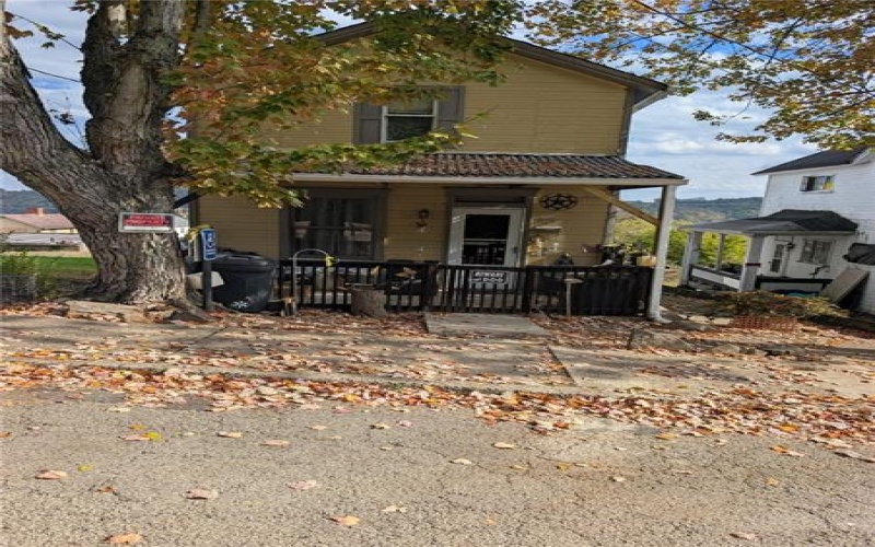 818 Shady, Charleroi, 15022, 2 Bedrooms Bedrooms, 6 Rooms Rooms,1 BathroomBathrooms,Residential,For Sale,Shady,1726261