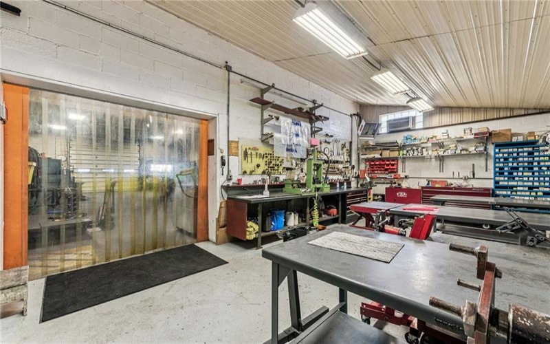 952 Pittsburgh Street, Greensburg, 15601, ,Commercial-industrial-business,For Sale,Pittsburgh Street,1739986