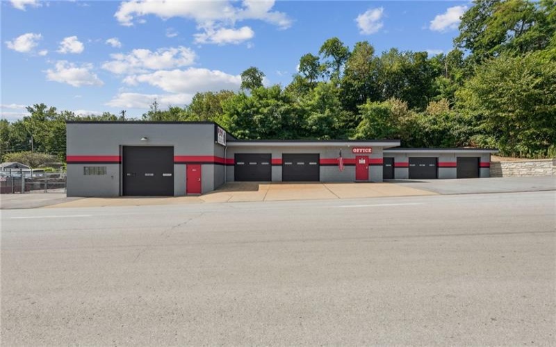 952 Pittsburgh Street, Greensburg, 15601, ,Commercial-industrial-business,For Sale,Pittsburgh Street,1739986