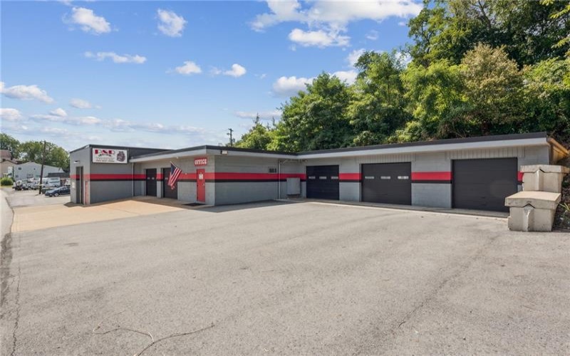 952 Pittsburgh Street, Greensburg, 15601, ,Commercial-industrial-business,For Sale,Pittsburgh Street,1739986