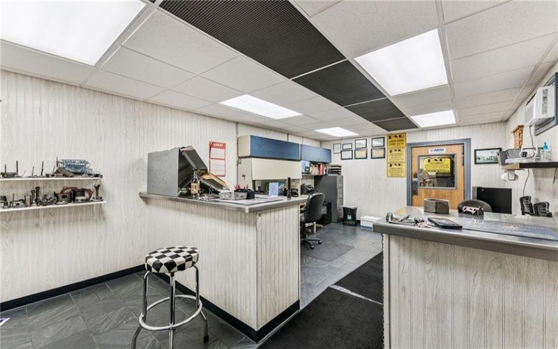 952 Pittsburgh Street, Greensburg, 15601, ,Commercial-industrial-business,For Sale,Pittsburgh Street,1739986