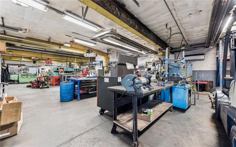 952 Pittsburgh Street, Greensburg, 15601, ,Commercial-industrial-business,For Sale,Pittsburgh Street,1739986