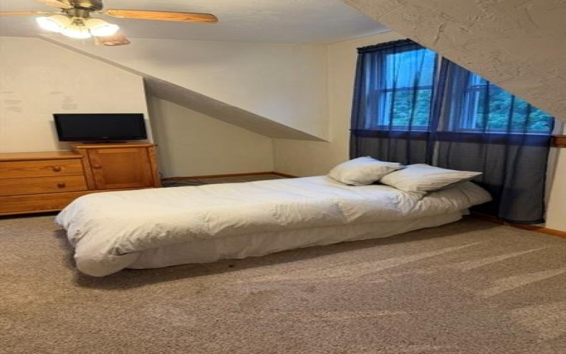 1910 2nd St, Connellsville, 15425, 3 Bedroom Bedrooms, 8 Room Rooms,1.1 BathroomBathrooms,Residential,For Sale,2nd St,1742761