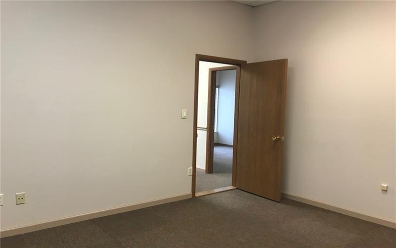 2300 Freeport Road Suite 11, New Kensington, 15068, ,Commercial-industrial-business,For Sale,Freeport Road Suite 11,1739998