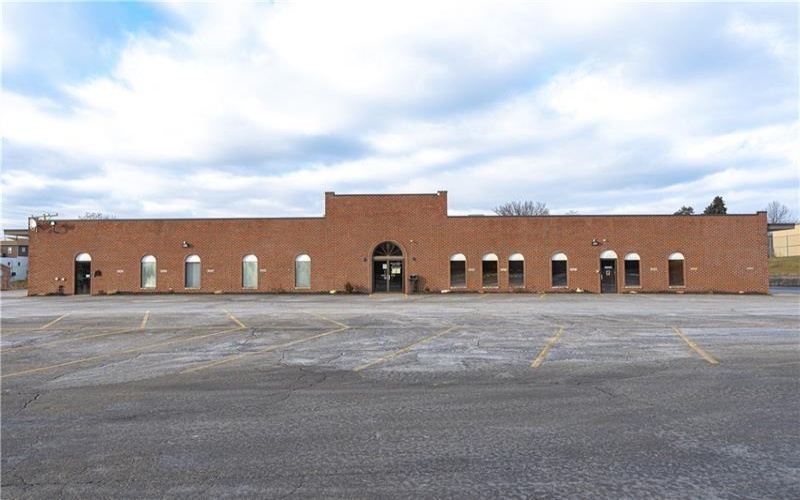 2300 Freeport Road Suite 11, New Kensington, 15068, ,Commercial-industrial-business,For Sale,Freeport Road Suite 11,1739998