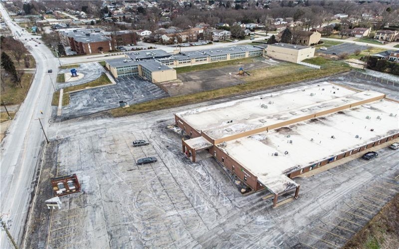 2300 Freeport Road Suite 11, New Kensington, 15068, ,Commercial-industrial-business,For Sale,Freeport Road Suite 11,1739998
