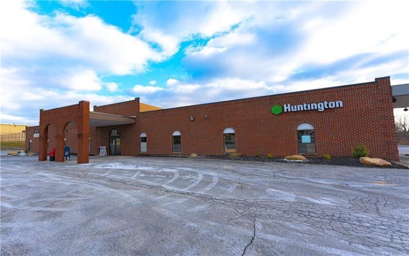 2300 Freeport Road Suite 11, New Kensington, 15068, ,Commercial-industrial-business,For Sale,Freeport Road Suite 11,1739998