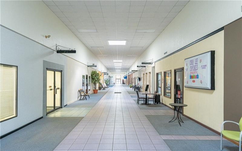 2300 Freeport Road Suite 11, New Kensington, 15068, ,Commercial-industrial-business,For Sale,Freeport Road Suite 11,1739998