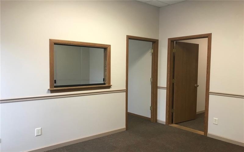 2300 Freeport Road Suite 11, New Kensington, 15068, ,Commercial-industrial-business,For Sale,Freeport Road Suite 11,1739998
