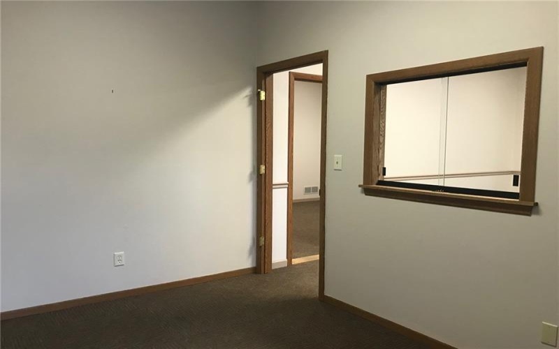 2300 Freeport Road Suite 11, New Kensington, 15068, ,Commercial-industrial-business,For Sale,Freeport Road Suite 11,1739998
