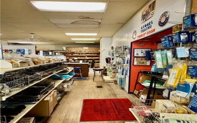 618 Fallowfield Ave., 15022, 15022, ,Commercial-industrial-business,For Sale,Fallowfield Ave.,1740006