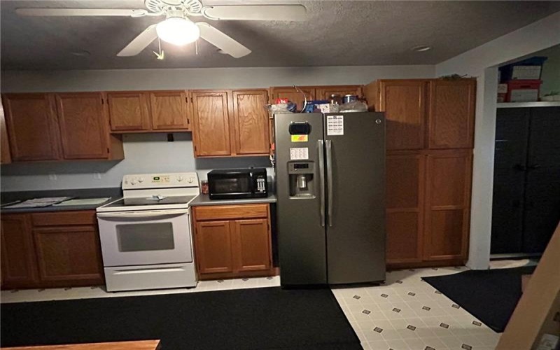583 Mcclellandtown Rd, Uniontown, 15401, 3 Bedrooms Bedrooms, ,1.2 BathroomsBathrooms,Residential,For Sale,Mcclellandtown Rd,1740012
