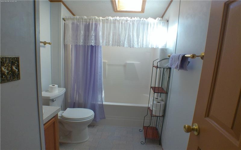 107 HUNTING HILLS ROAD, DILLINER, 15327, 3 Bedrooms Bedrooms, 12 Rooms Rooms,3.1 BathroomsBathrooms,Residential,For Sale,HUNTING HILLS ROAD,1742782