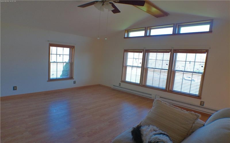 107 HUNTING HILLS ROAD, DILLINER, 15327, 3 Bedrooms Bedrooms, 12 Rooms Rooms,3.1 BathroomsBathrooms,Residential,For Sale,HUNTING HILLS ROAD,1742782