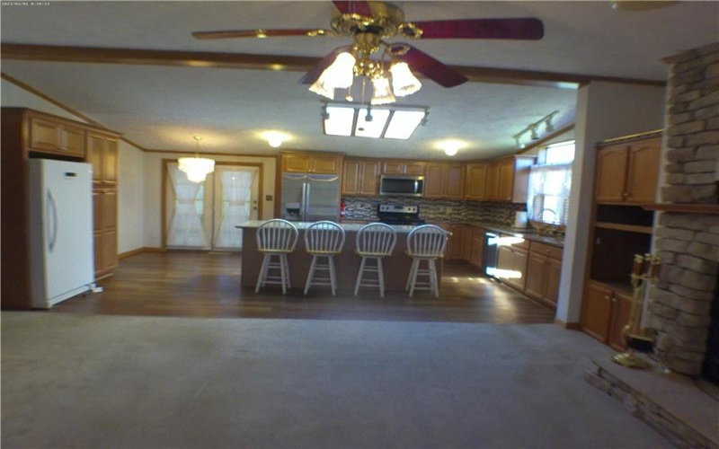 107 HUNTING HILLS ROAD, DILLINER, 15327, 3 Bedrooms Bedrooms, 12 Rooms Rooms,3.1 BathroomsBathrooms,Residential,For Sale,HUNTING HILLS ROAD,1742782
