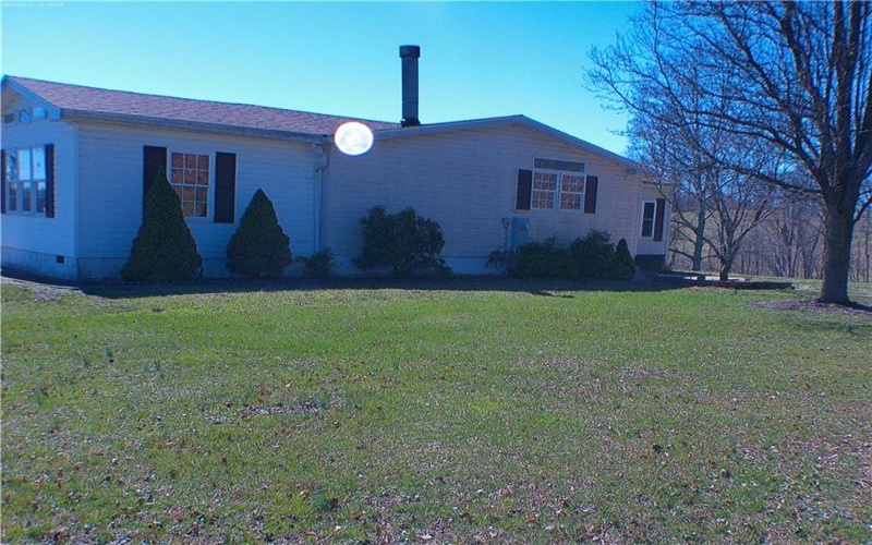 107 HUNTING HILLS ROAD, DILLINER, 15327, 3 Bedrooms Bedrooms, 12 Rooms Rooms,3.1 BathroomsBathrooms,Residential,For Sale,HUNTING HILLS ROAD,1742782