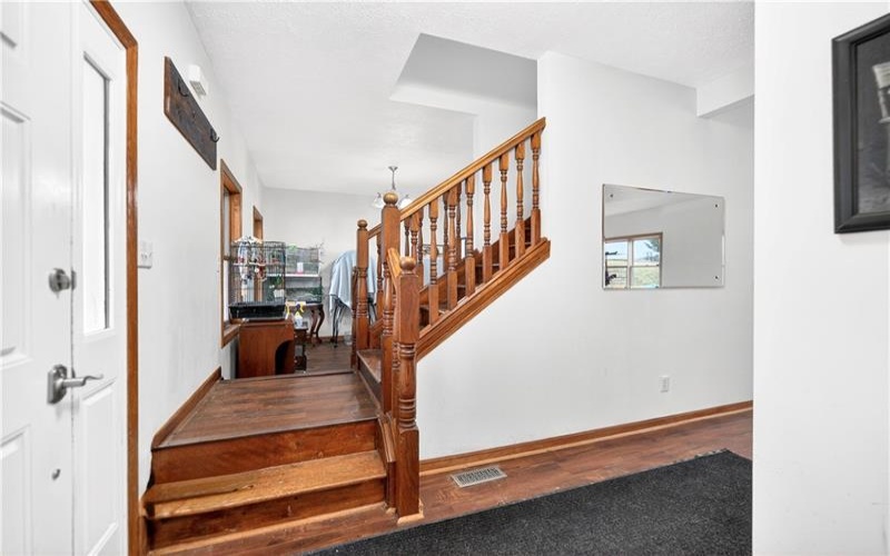 220 Main Rd, West Alexander, 15376, 4 Bedrooms Bedrooms, 8 Rooms Rooms,2.1 BathroomsBathrooms,Residential,For Sale,Main Rd,1740014