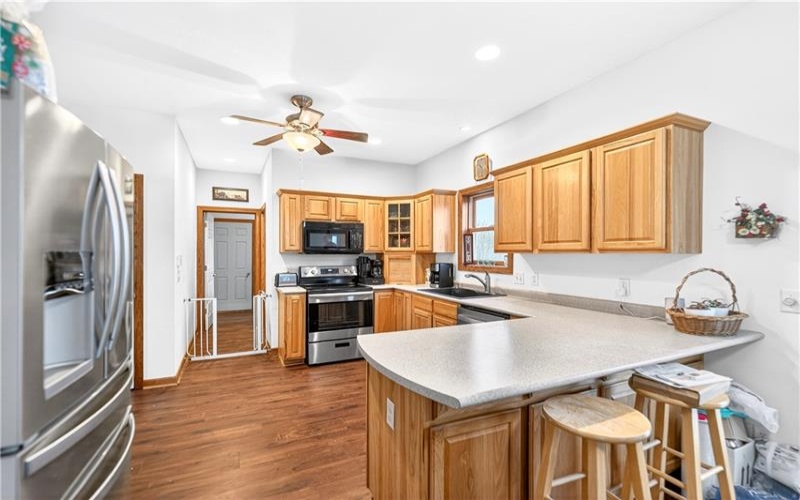 220 Main Rd, West Alexander, 15376, 4 Bedrooms Bedrooms, 8 Rooms Rooms,2.1 BathroomsBathrooms,Residential,For Sale,Main Rd,1740014
