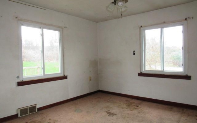 4022 Pittsburgh Road, Belle Vernon, 15012, 3 Bedrooms Bedrooms, 6 Rooms Rooms,1 BathroomBathrooms,Residential,For Sale,Pittsburgh Road,1745349