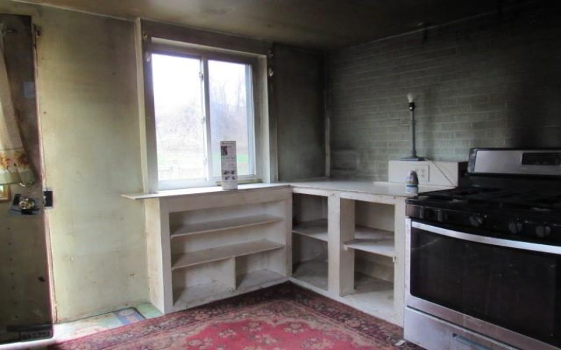 4022 Pittsburgh Road, Belle Vernon, 15012, 3 Bedrooms Bedrooms, 6 Rooms Rooms,1 BathroomBathrooms,Residential,For Sale,Pittsburgh Road,1745349