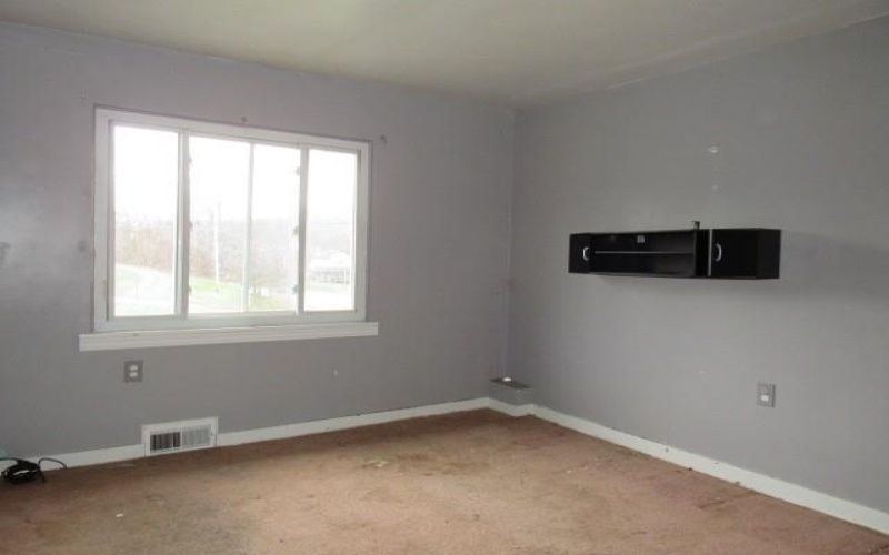 4022 Pittsburgh Road, Belle Vernon, 15012, 3 Bedrooms Bedrooms, 6 Rooms Rooms,1 BathroomBathrooms,Residential,For Sale,Pittsburgh Road,1745349