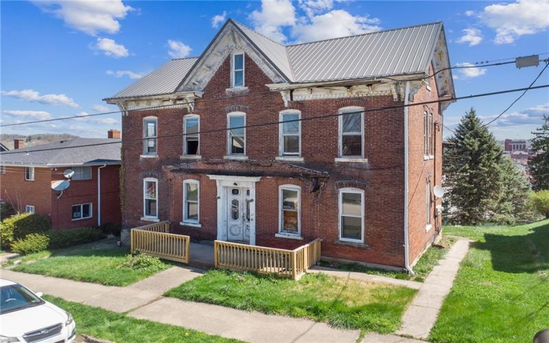 37 Division St, Greensburg, 15601, 4 Bedrooms Bedrooms, ,4 BathroomsBathrooms,Residential,For Sale,Division St,1747485