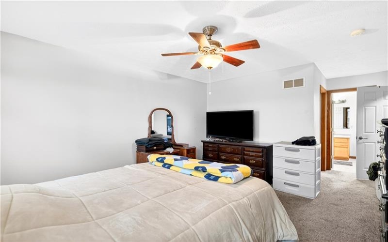 220 Main Rd, West Alexander, 15376, 4 Bedrooms Bedrooms, ,2.1 BathroomsBathrooms,Farm-acreage-lot,For Sale,2,Main Rd,1740019