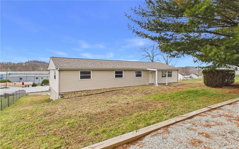 909 1st St, New Salem, 15468, 3 Bedrooms Bedrooms, 7 Rooms Rooms,2.1 BathroomsBathrooms,Residential,For Sale,1st St,1742795