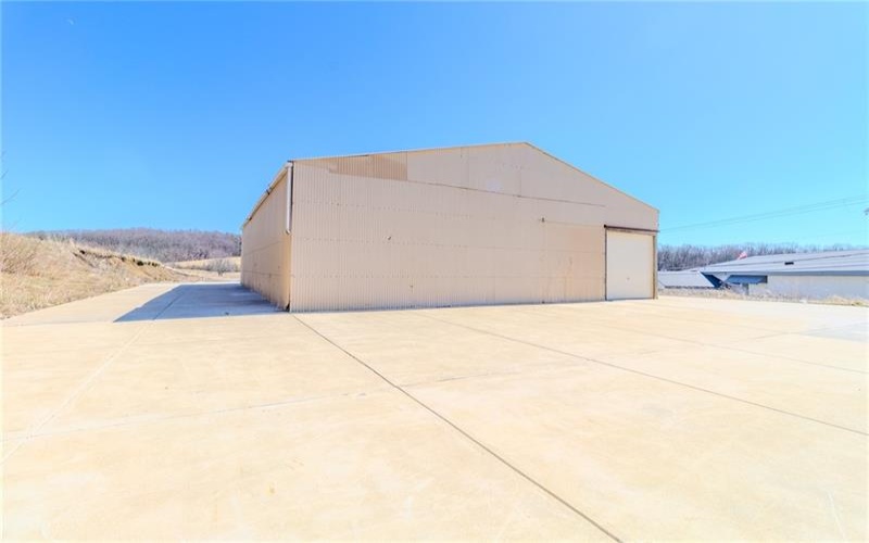 651 East Pittsburgh Street, Greensburg, 15601, ,Commercial-industrial-business,For Sale,East Pittsburgh Street,1745369