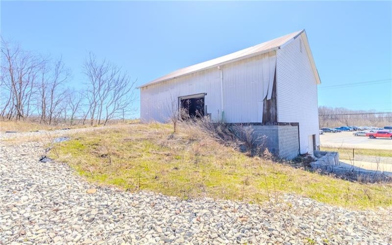 651 East Pittsburgh Street, Greensburg, 15601, ,Commercial-industrial-business,For Sale,East Pittsburgh Street,1745369
