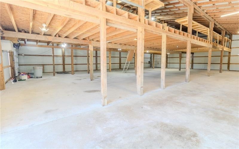 651 East Pittsburgh Street, Greensburg, 15601, ,Commercial-industrial-business,For Sale,East Pittsburgh Street,1745369