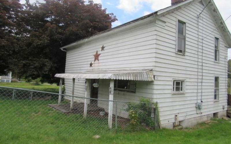 500 Clark Street, Hooversville, 15936, 3 Bedrooms Bedrooms, 6 Rooms Rooms,1 BathroomBathrooms,Residential,For Sale,Clark Street,1740056