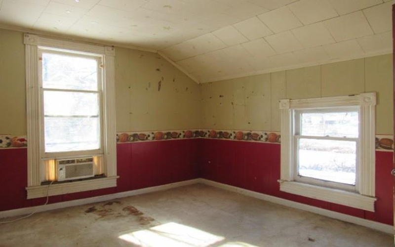 500 Clark Street, Hooversville, 15936, 3 Bedrooms Bedrooms, 6 Rooms Rooms,1 BathroomBathrooms,Residential,For Sale,Clark Street,1740056