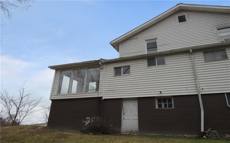211 Melrose Street, East Millsboro, 15433, 2 Bedrooms Bedrooms, 5 Rooms Rooms,1 BathroomBathrooms,Residential,For Sale,Melrose Street,1745376