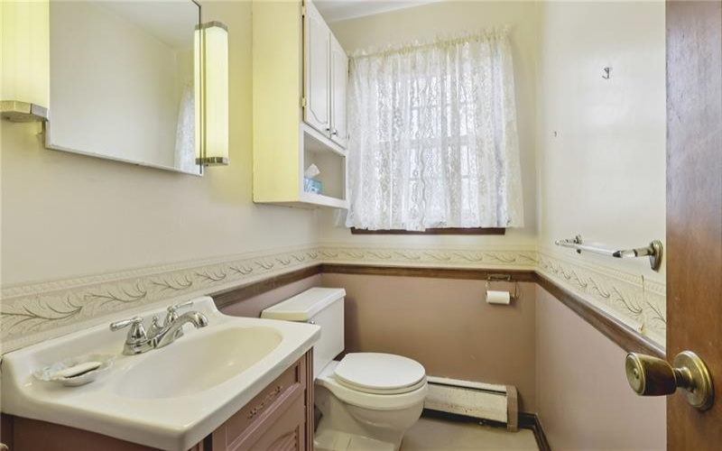 3492 Route 40, Washington, 15301, 4 Bedrooms Bedrooms, 10 Rooms Rooms,1.2 BathroomsBathrooms,Residential,For Sale,Route 40,1740087